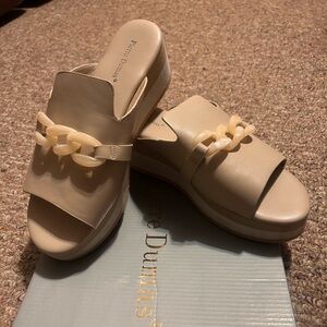 Size 8.5 cream Pierre Dumas